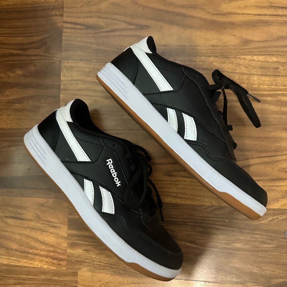 Reebok Men's Black and White Sneakers with Gum Sole